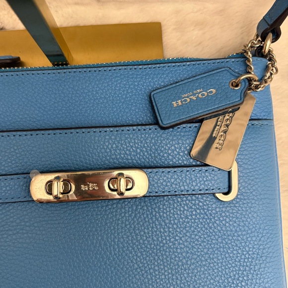 Coach NWT Swagger Crossbody Adjustable Chain and leather strap front slip pocket - Picture 6 of 13